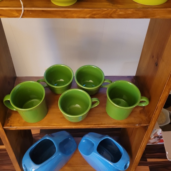 Fiestaware  mugs and teacups 🍵  $8 teacups  $12 mug.  Variety of colors - Picture 7 of 10